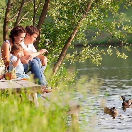 Villa Am See - Naehe Berlin Biesenthal Buitenkant foto